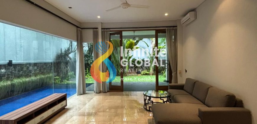 RUMAH KEMANG DALAM TOWNHOUSE AREA TENANG