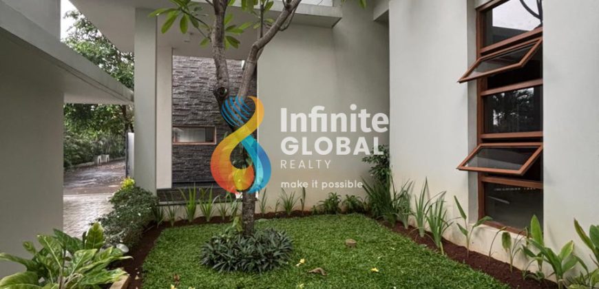 RUMAH KEMANG DALAM TOWNHOUSE AREA TENANG