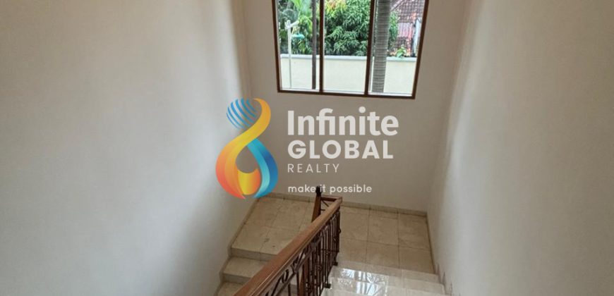 DISEWAKAN RUMAH AREA KEMANG DALAM TOWNHOUSE KONDISI FULL FURNISH