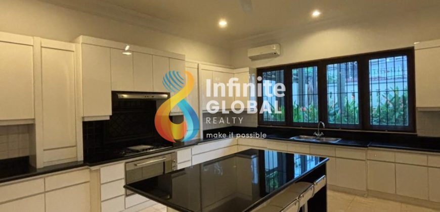DISEWAKAN RUMAH AREA KEMANG DALAM TOWNHOUSE KONDISI FULL FURNISH