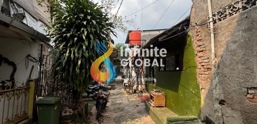 DIJUAL RUMAH HITUNG TANAH AREA TEBET HARGA MENDEKATI NJOP