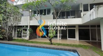 FOR RENT Luxurious & Spacious for private living in Kemang