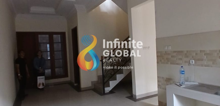 Dijual 1 Unit Rumah baru Dalam Cluster Pasar Minggu
