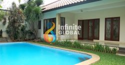 Modern Nice House in Kemang complex area
