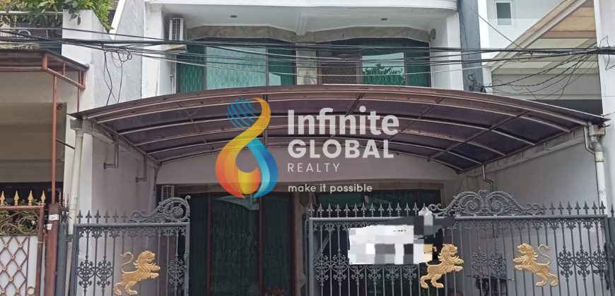 Dijual Rumah Sumagung Kelapa Gading Semi Furnished