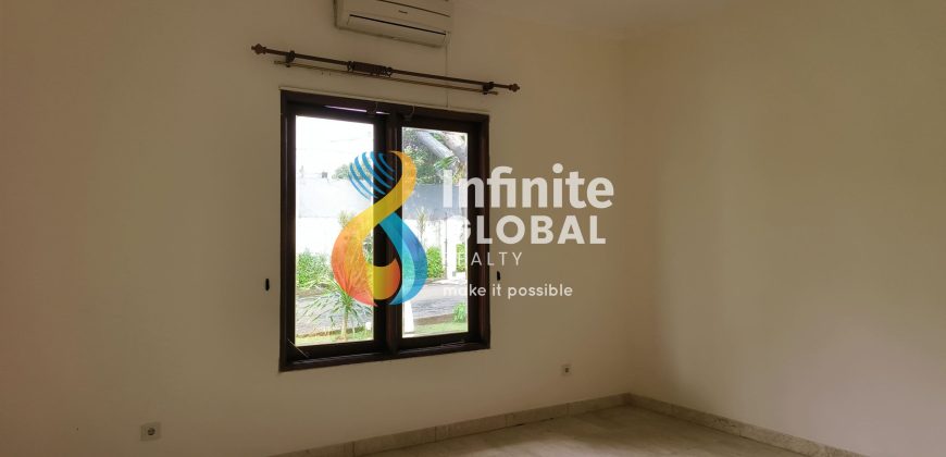 For Rent Luxurious Compound House in Kemang