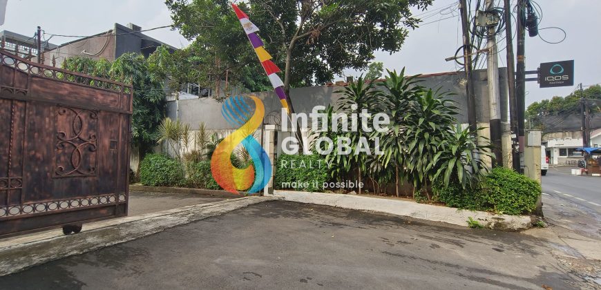 For Rent Luxurious Compound House in Kemang