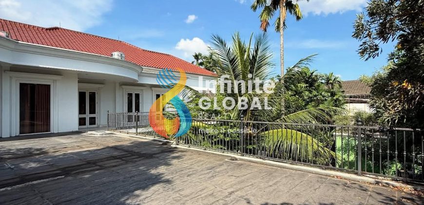 FOR SALE! RUMAH BAGUS SIAP HUNI DI AREA SELONG KEBAYORAN BARU