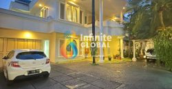 RUMAH MEWAH TERAWAT DAN SIAP HUNI TANAH DAN BANGUNAN LUAS