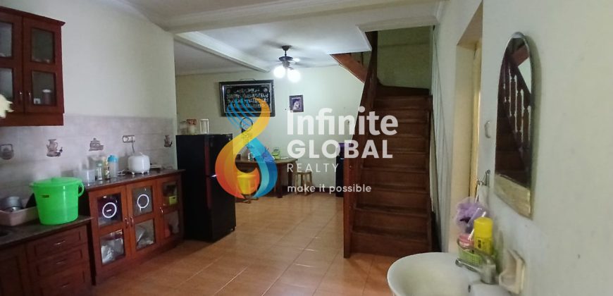 Dijual Cepat 1 Unit Rumah 2 Lantai Tegal Parang