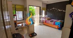 Dijual Cepat Rumah 3 lantai strategis cocok untuk usaha atau kos-kosan