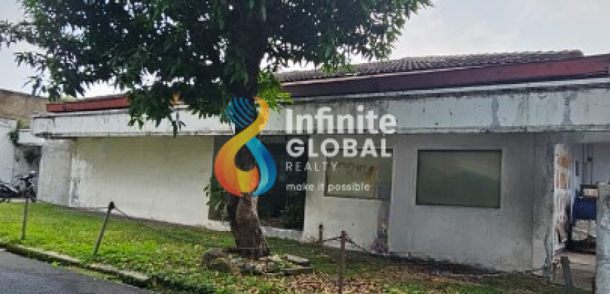 Dijual Rumah Tua di Kemang cocok untuk kost Atau kantor