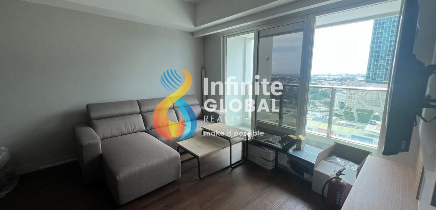 Apartemen Mewah The Kensington Royal Suites 2BR Full Furnished