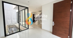 Dijual Cepat Pinewood Summarecon bogor lokasi dekat club house