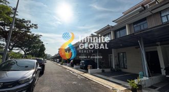 Rumah 3 Lantai Modern di Cluster La Seine Jakarta Garden City