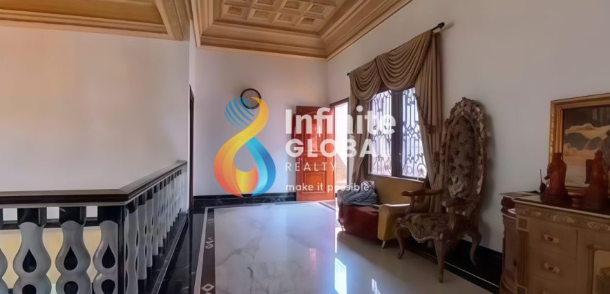 DIJUAL CEPAT! Rumah Mewah Hook 3 Lantai di Permata Buana, Bangunan Premium