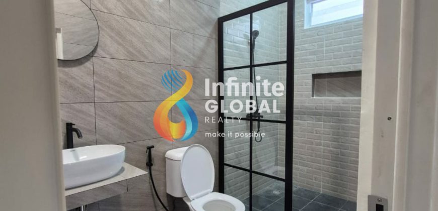Rumah Baru Renovasi 3,5 Lantai di Kelapa Gading – Siap Huni & Strategis!