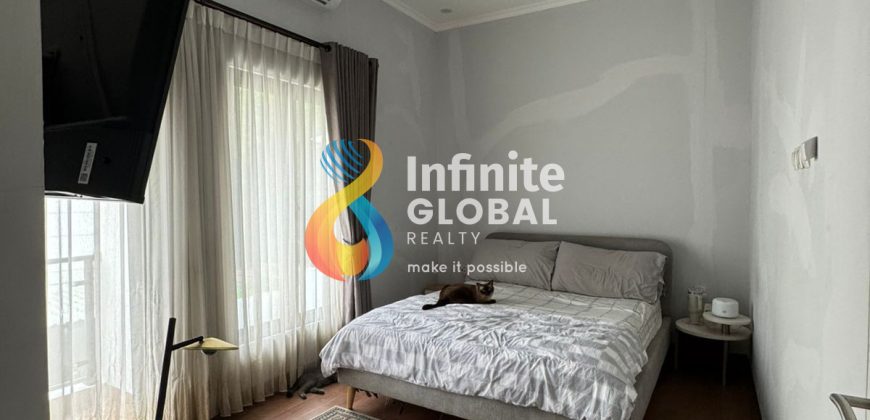 Dijual Rumah Full-furnished 3 Lantai Nyaman & Strategis di Cilandak KKO