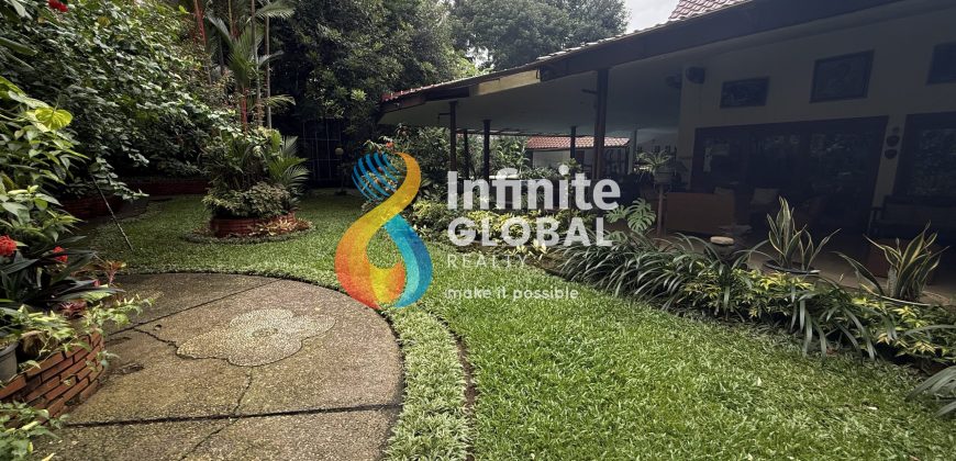 Rumah Compound 3 Unit Cipete Selatan Tanah 1.295 m² SHM