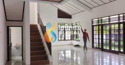Rumah Hoek 2 Lantai Siap Huni di Petukangan Utara LT 320 m² Garasi 3 Mobil