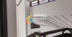 Rumah Hoek 2 Lantai Siap Huni di Petukangan Utara LT 320 m² Garasi 3 Mobil