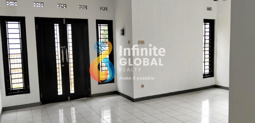 RUMAH SHM SIAP HUNI DI BABAKAN CIHANJUANG RAHAYU HARGA NEGO 800 JUTA!