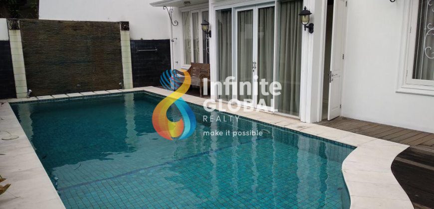 Rumah Mewah di Palmerah Disewakan Ada Private Pool & Lahan Super Luas
