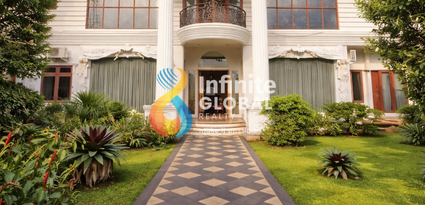 Luxury Residence Metro Pondok Indah Classic Elegant Design Tanah Hampir 1.400 m²