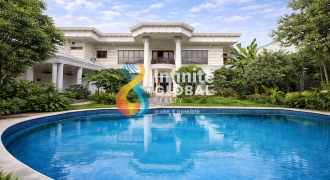 Luxury Residence Metro Pondok Indah Classic Elegant Design Tanah Hampir 1.400 m²