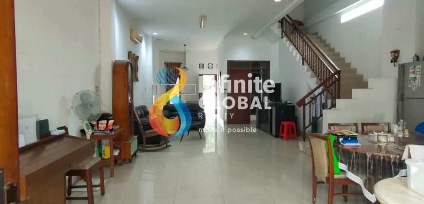 Dijual Properti Komersial LT 400 m² di Pasar Baru Potensi Kost 5 Lantai Bebas Banjir