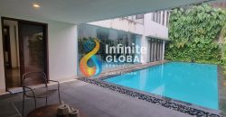 Disewakan Rumah Mewah Kebayoran Baru 6 Kamar Furnished Ada Garden & Pool