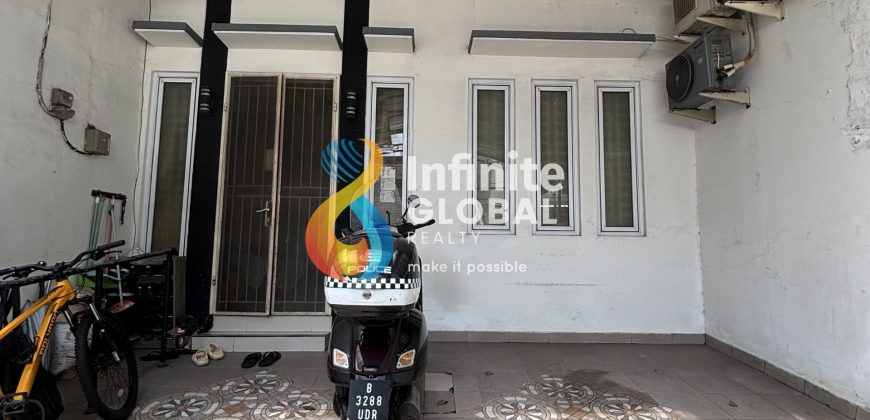 RUMAH 3 LANTAI FULL BANGUNAN DI KELAPA GADING 6 KAMAR + ROOFTOP LUAS