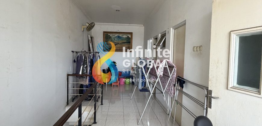 RUMAH 3 LANTAI FULL BANGUNAN DI KELAPA GADING 6 KAMAR + ROOFTOP LUAS