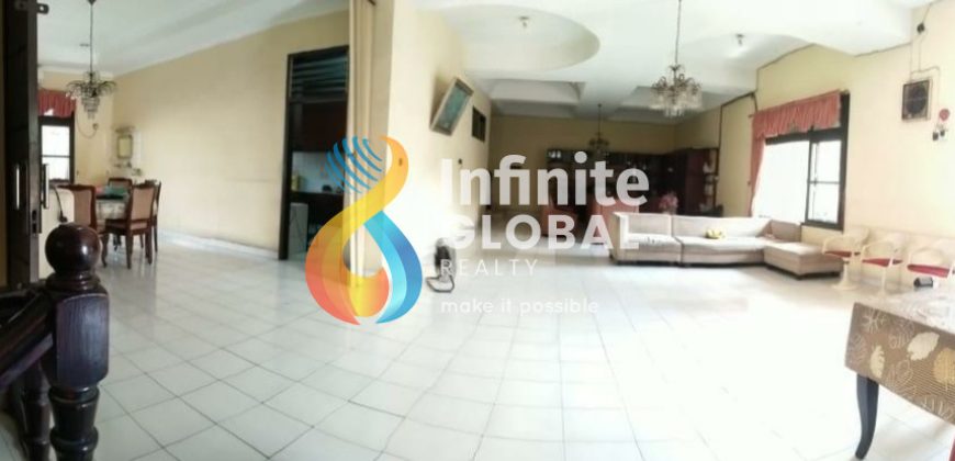 Rumah Besar 3 Lantai di Penjaringan LT 1.139 m² Cocok Gudang Usaha Hunian