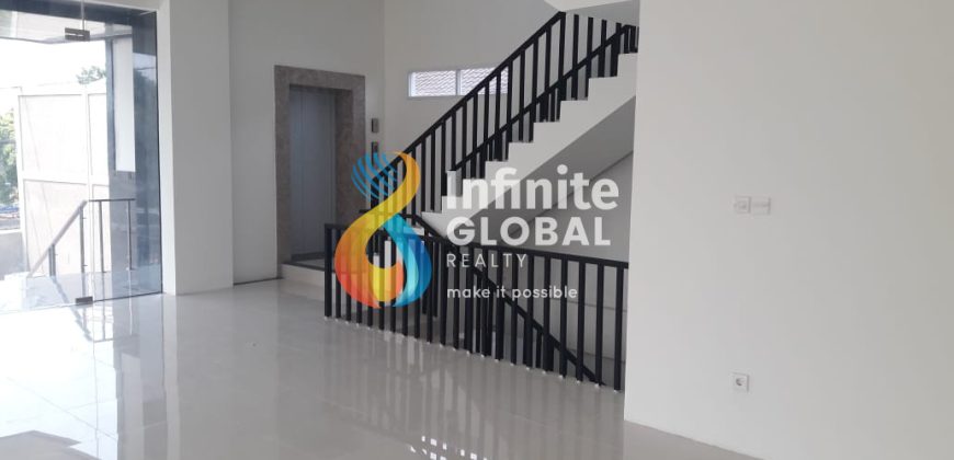 Gedung Kantor Strategis di Matraman Jakarta Timur 5,5 Lantai Turun Harga Drastis