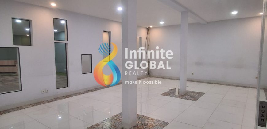 Mini Building 2 Lantai Area Kemang Dekat Mampang LT 823 m² Parkir 10 Mobil