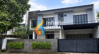 Exclusive 3 Storey Modern Tropical Residence in Cipete Fully Furnished