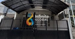 RUMAH 3 LANTAI FULL BANGUNAN DI KELAPA GADING 6 KAMAR + ROOFTOP LUAS