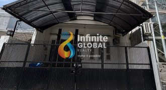 RUMAH 3 LANTAI FULL BANGUNAN DI KELAPA GADING 6 KAMAR + ROOFTOP LUAS
