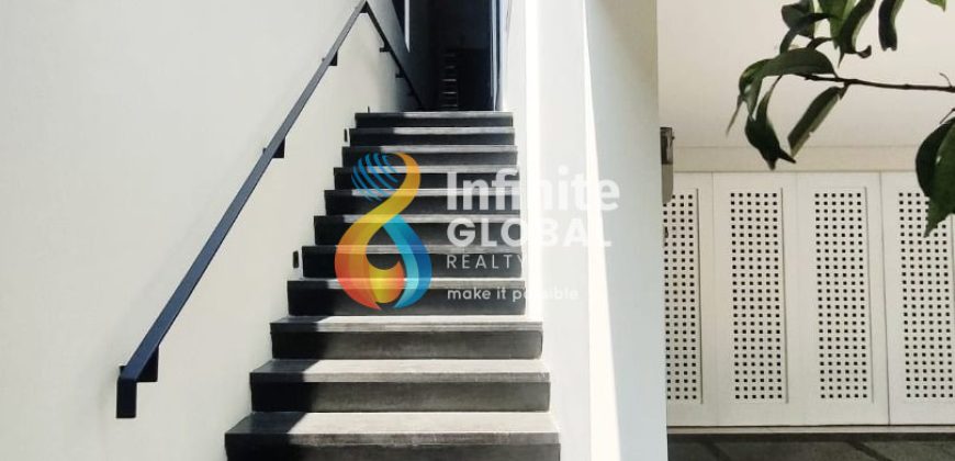 Rumah Cantik di Cilandak Jakarta Selatan Full Furnished Security 24 Jam Siap Huni