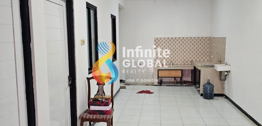 Jual Cepat Rumah Mewah 4 Lantai di Grand Poris Tangerang, Luas Bangunan 310 m²