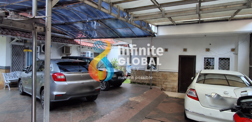 Dijual Rumah Strategis Tanah Kusir Kebayoran Lama, Muat 7 Mobil SHM Lokasi Premium