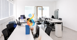 Gedung 3 Lantai Radio Dalam SHM Parkir 8 Mobil Lokasi Premium