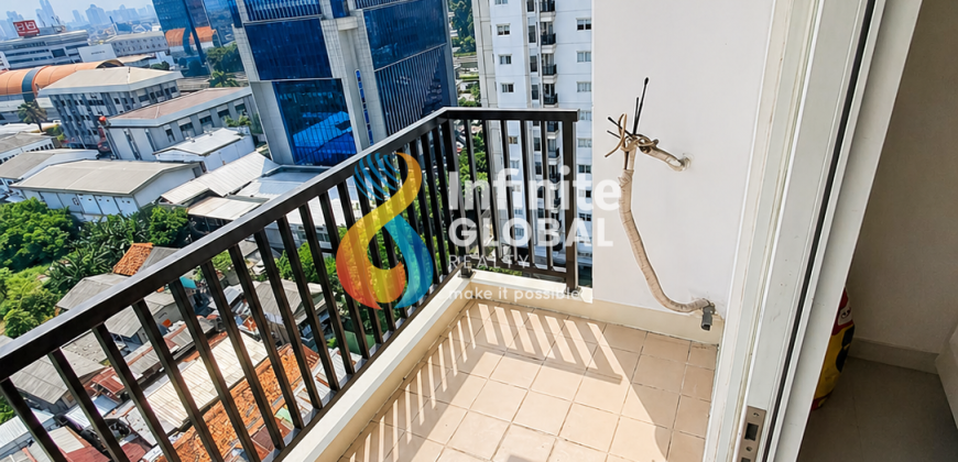 Signature Park 2BR Full Furnished Corner Unit Dekat Cawang & LRT