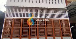 Jual Cepat Rumah Mewah 4 Lantai di Grand Poris Tangerang, Luas Bangunan 310 m²