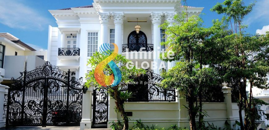 Rumah Mewah Hook Full Furnished di Cluster Malibu Deltamas LT 369 m² Private Pool Siap Huni