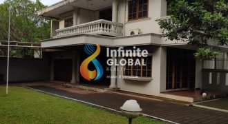 Rumah Tua Hitung Tanah 1.000 m² Komplek Polri Cilandak Belakang Ragunan