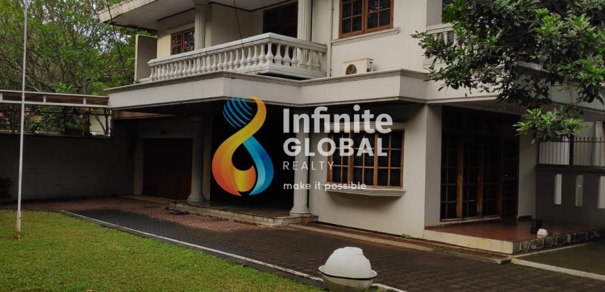 Rumah Tua Hitung Tanah 1.000 m² Komplek Polri Cilandak Belakang Ragunan