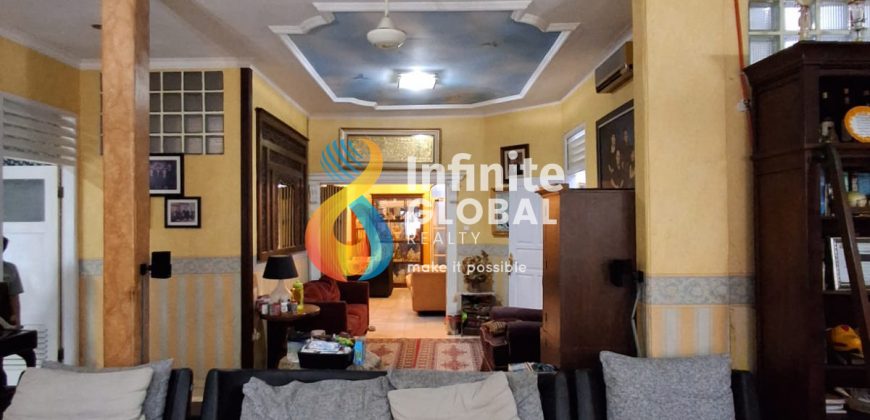 Dijual Rumah Strategis Tanah Kusir Kebayoran Lama, Muat 7 Mobil SHM Lokasi Premium