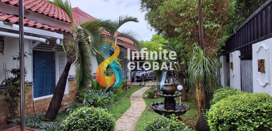 Dijual Rumah Strategis Tanah Kusir Kebayoran Lama, Muat 7 Mobil SHM Lokasi Premium